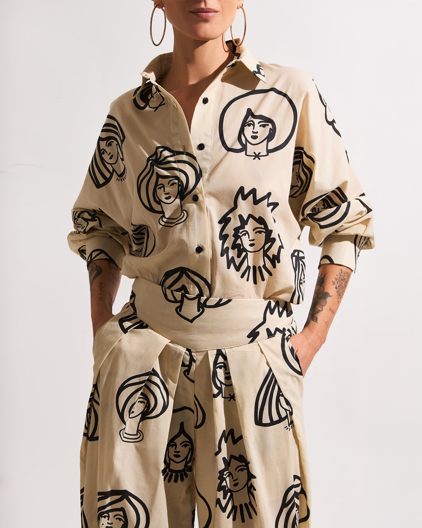 Camisa Japonesa - Arena / Negro