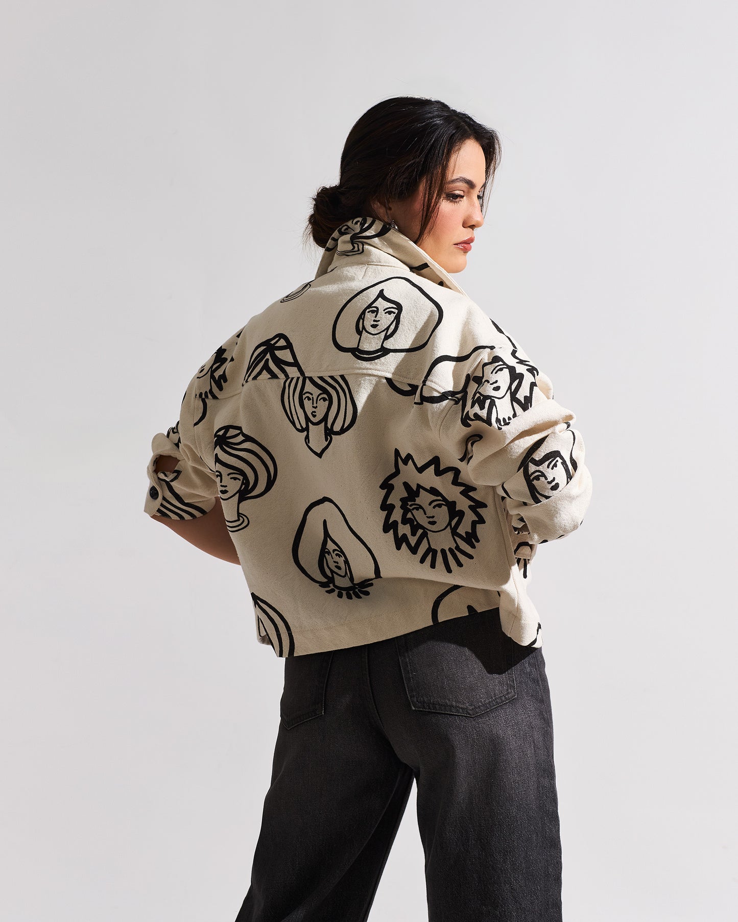 Chamarra SOBERANA - Crudo / Negro